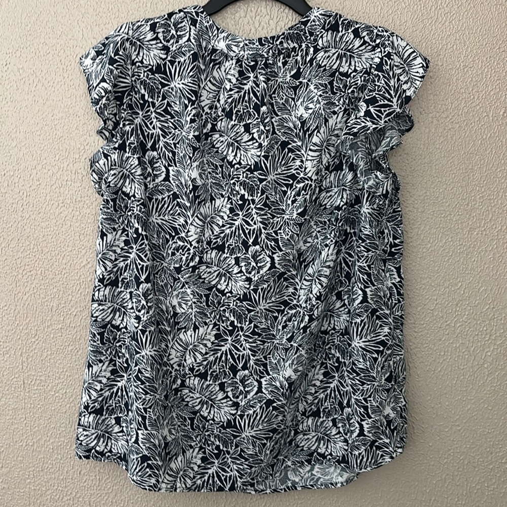 Jones New York Top Women's 1X Blue Floral Rayon V-Neck Blouse Cap Sleeve - Picture 4 of 5
